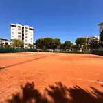 Trilo Momo Con Aria Condizionata, Wifi, Posto Auto E Piscina