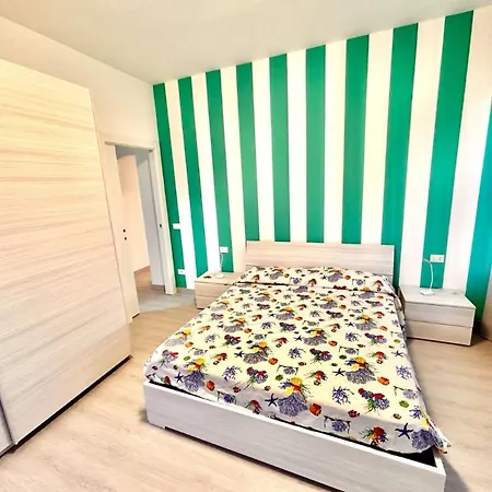 Trilo Momo Con Aria Condizionata, Wifi, Posto Auto E Piscina * Marcelli