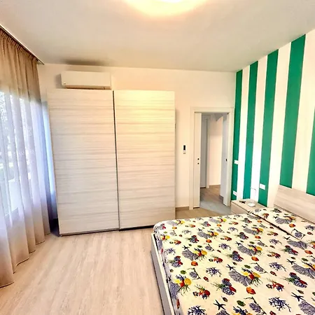 Trilo Momo Con Aria Condizionata, Wifi, Posto Auto E Piscina