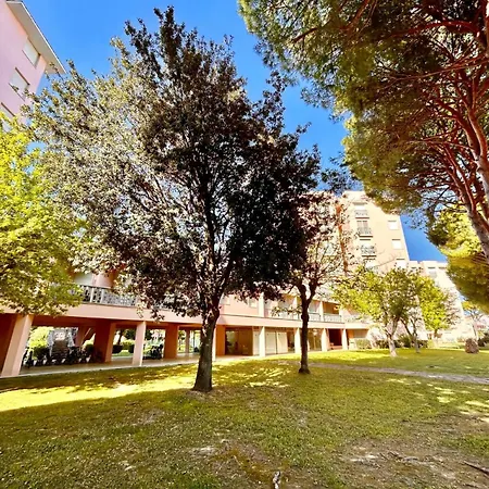 Apartment Trilo Momo Con Aria Condizionata, Posto Auto E Piscina *