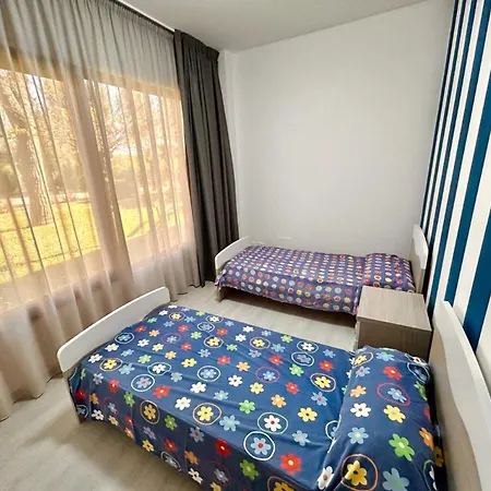 Trilo Momo Con Aria Condizionata, Wifi, Posto Auto E Piscina *