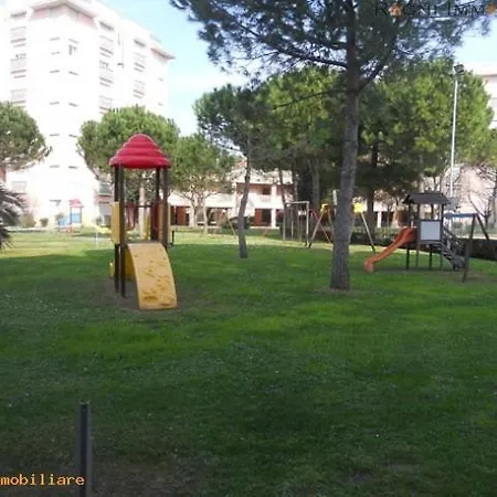 Trilo Momo Con Aria Condizionata, Posto Auto E Piscina Apartment